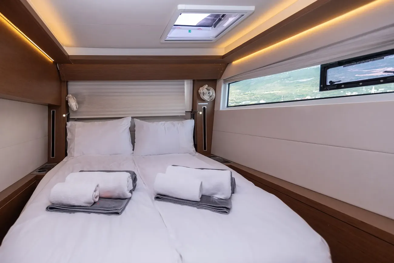 Thumbnail von Lagoon 50 KATKA