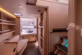 Thumbnail von Lagoon 42 NAJDI NÁS