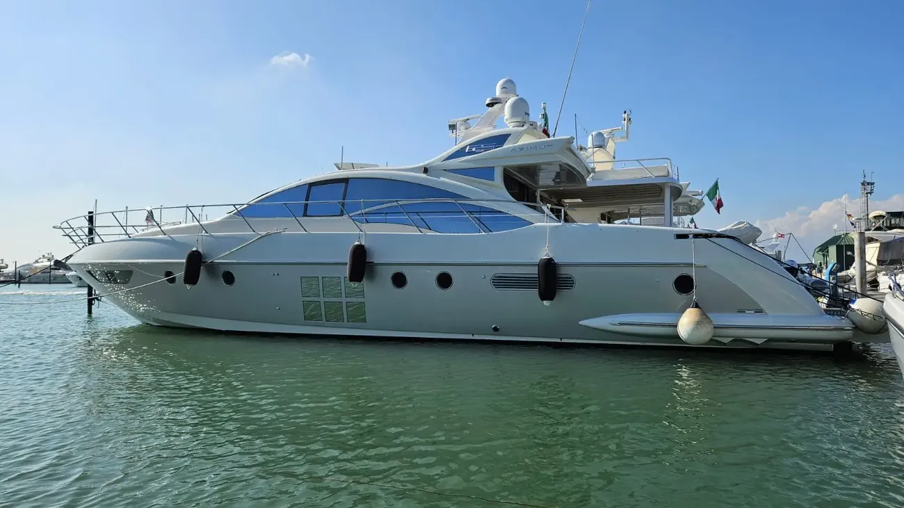 Azimut 62
