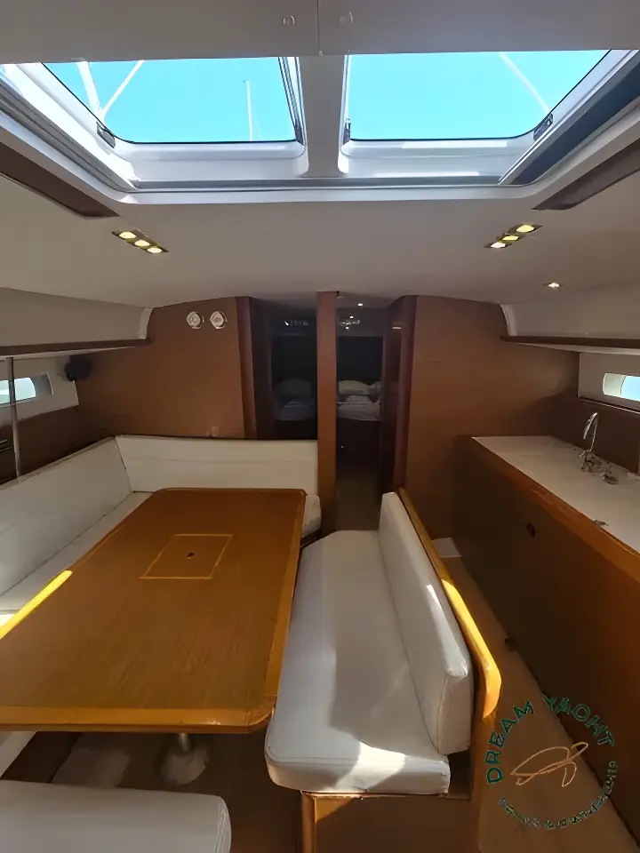 Thumbnail von Jeanneau Sun Odyssey 519