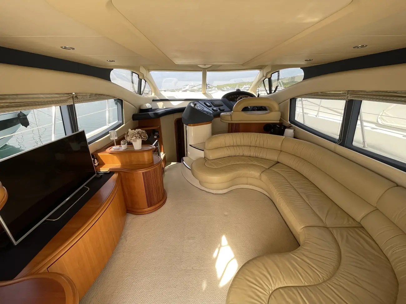 Thumbnail von Azimut 46