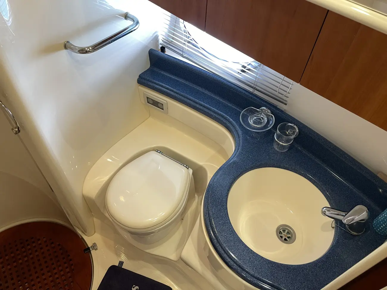 Thumbnail von Azimut 46