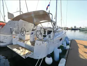 Thumbnail von Jeanneau Sun Odyssey 410