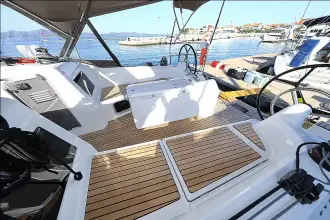 Thumbnail von Jeanneau Sun Odyssey 410