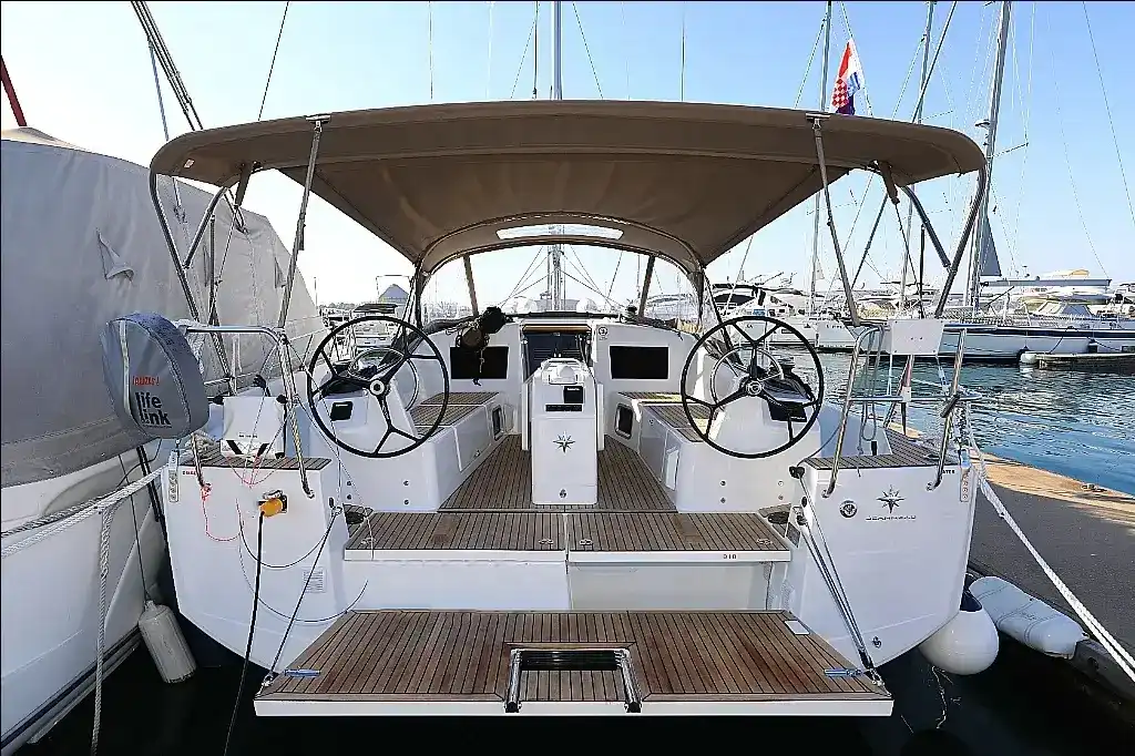 Thumbnail von Jeanneau Sun Odyssey 410