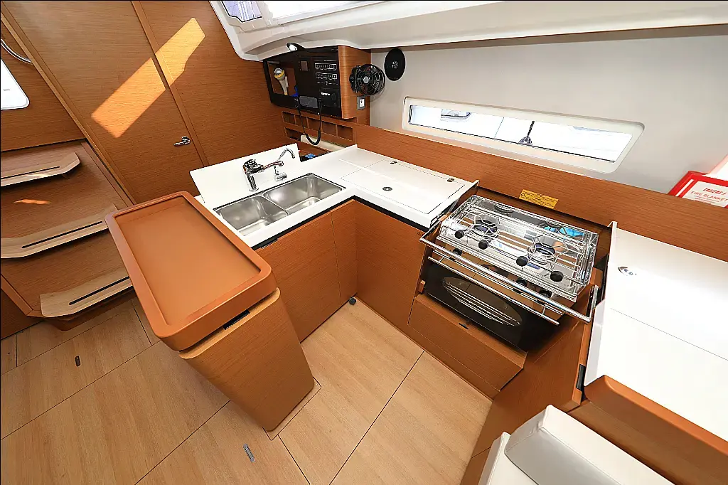 Thumbnail von Jeanneau Sun Odyssey 410