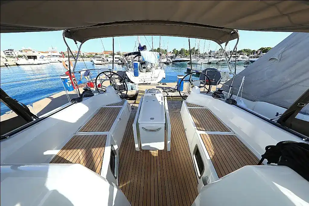 Thumbnail von Jeanneau Sun Odyssey 410