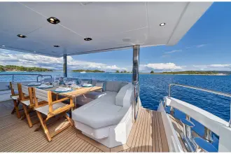 Thumbnail von Azimut Grande 27M Aluminia Too