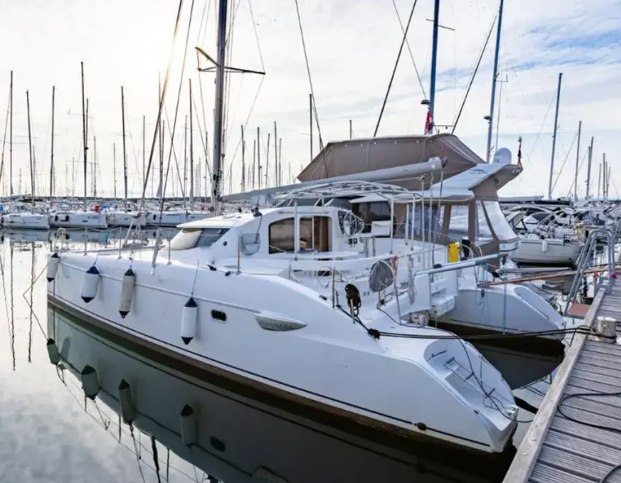 Fountaine Pajot Lavezzi 40