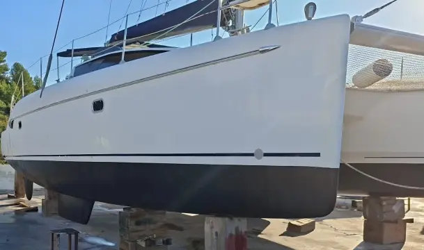 Fountaine Pajot Lavezzi 40