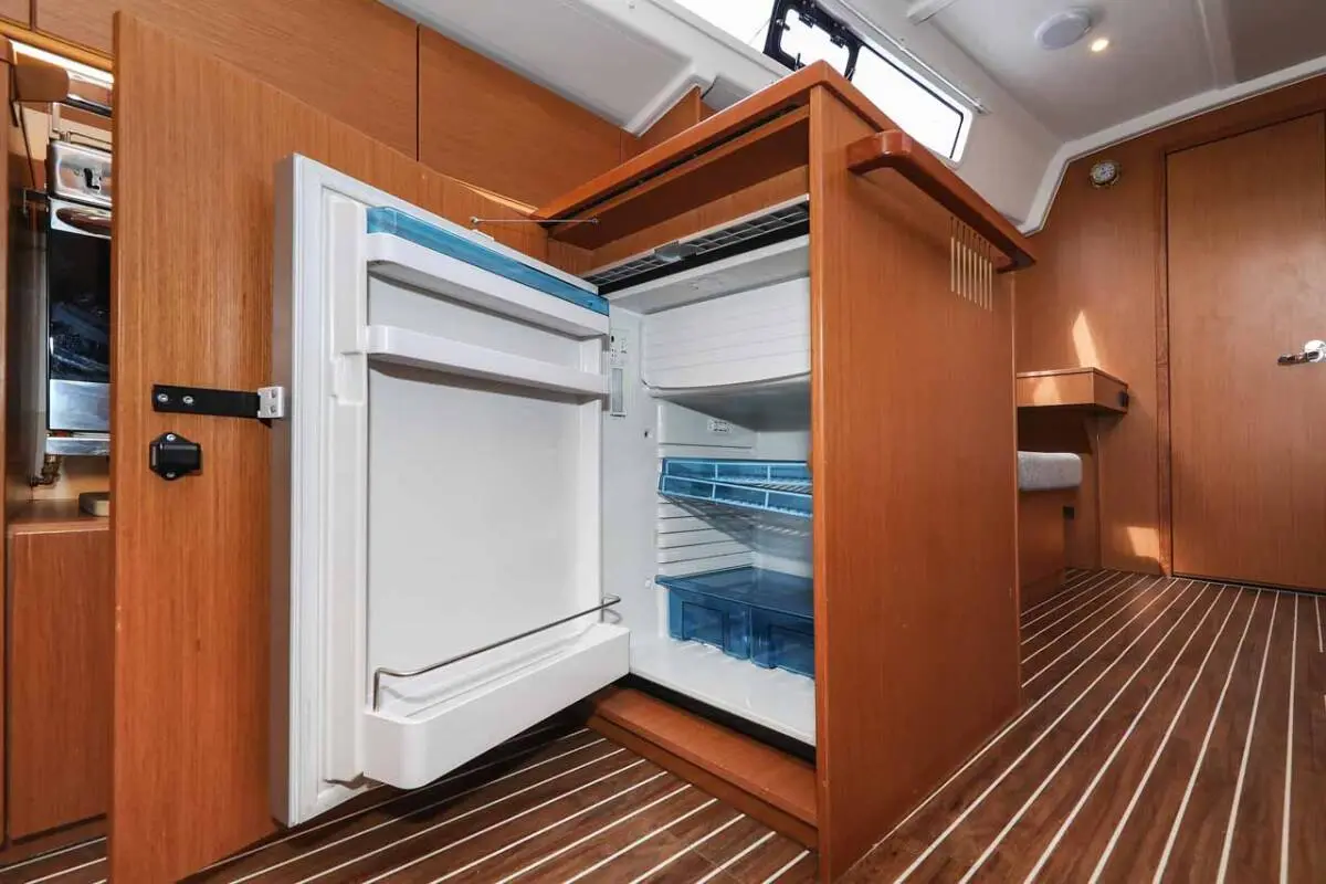 Thumbnail von Bavaria C42