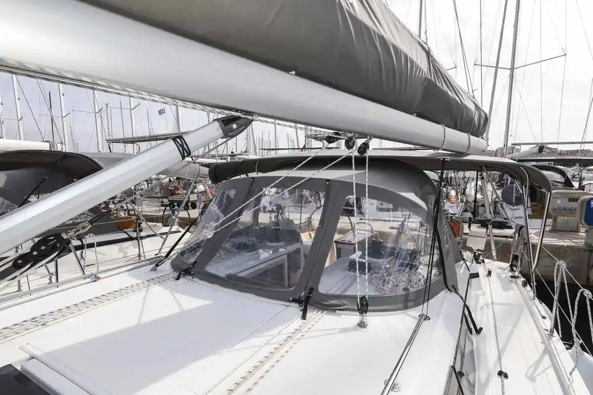 Thumbnail von Bavaria C42