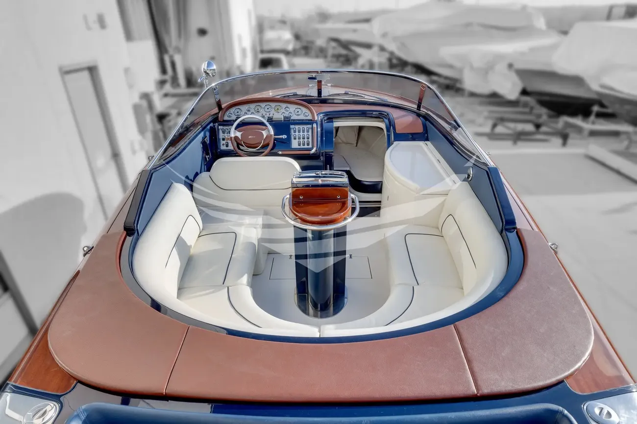 Thumbnail von Riva Aqua 32