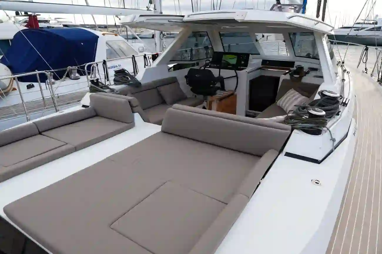 Thumbnail von Амель 50