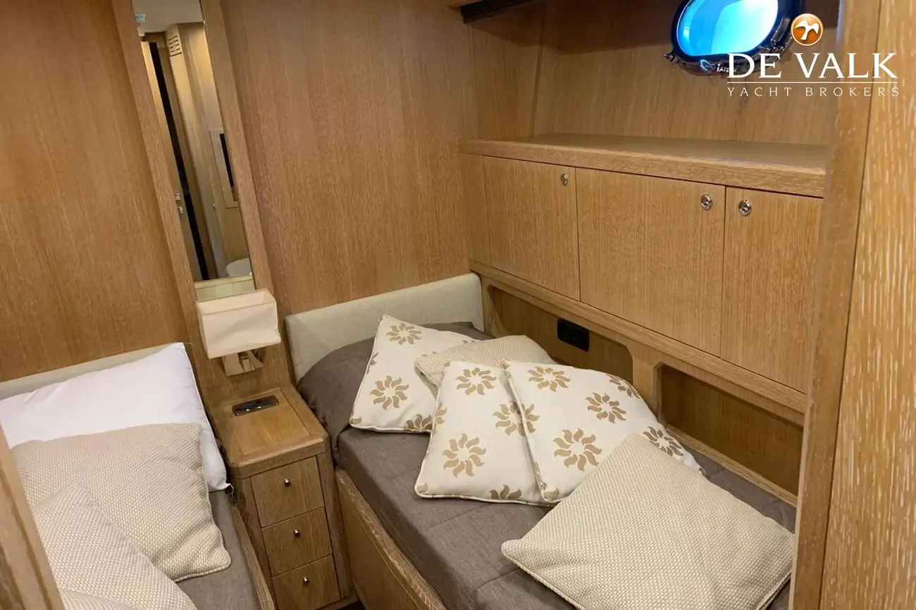 Thumbnail von Mangusta 72