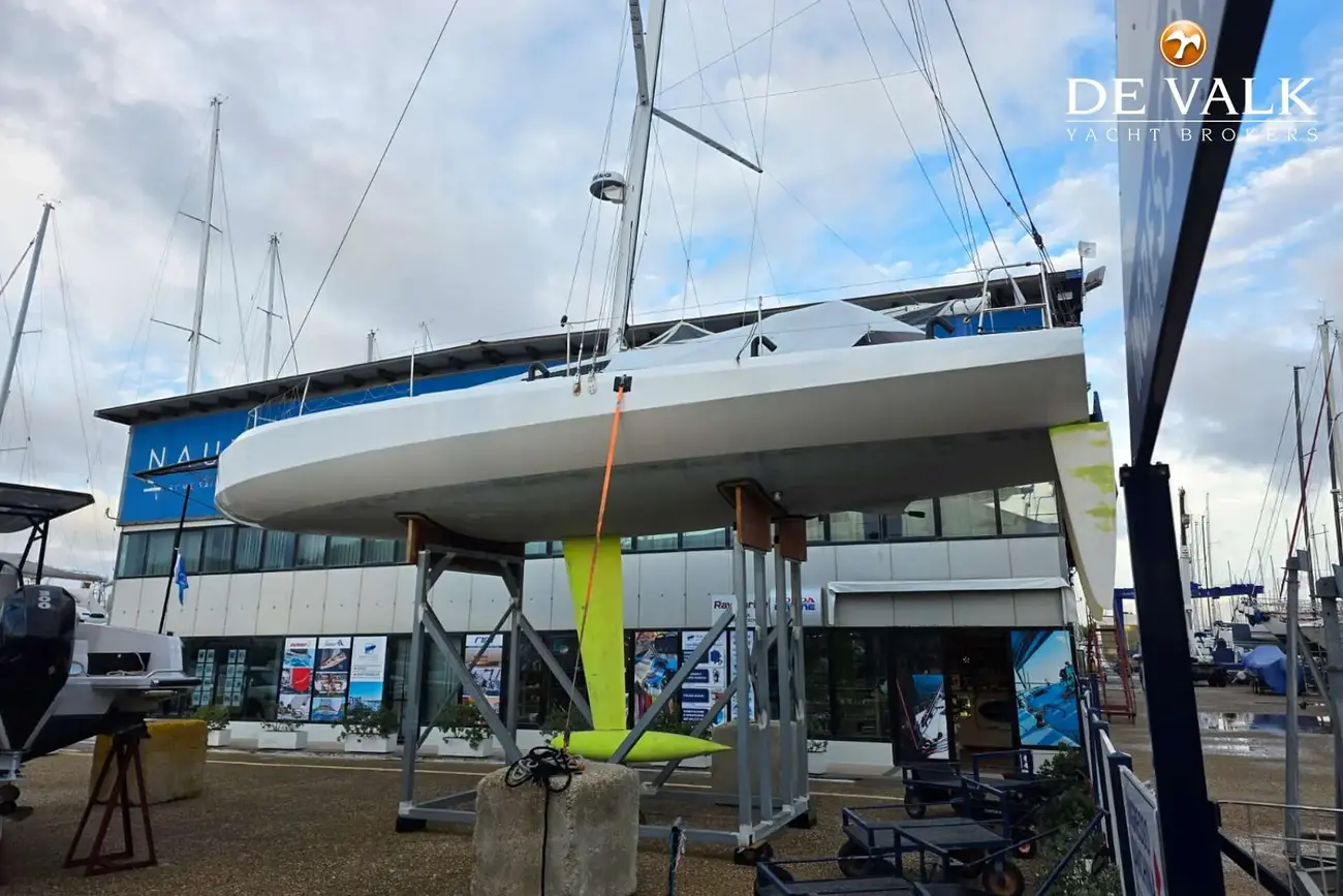 Thumbnail von Clase 40