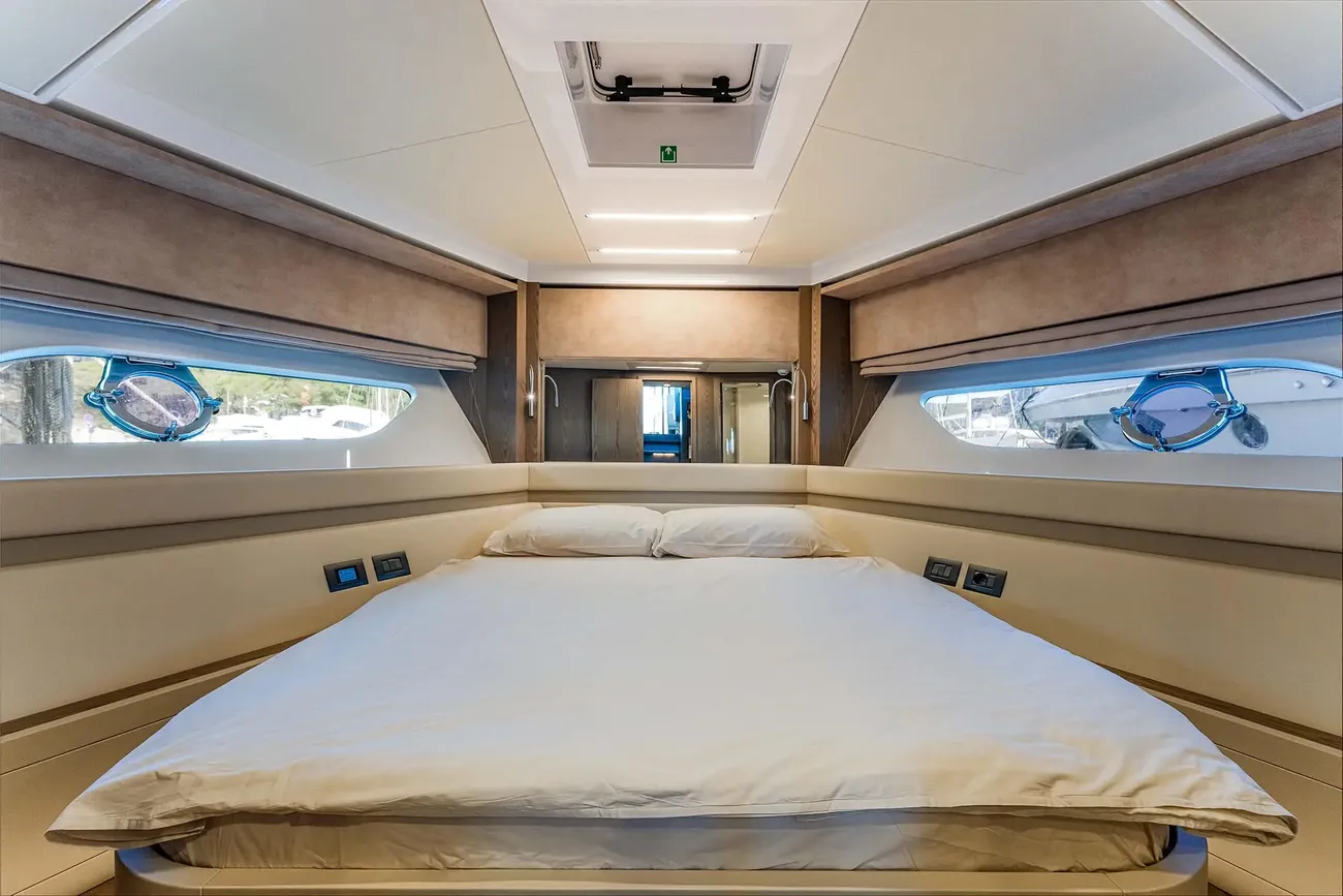 Thumbnail von Ferretti Yachts 550 La Seduction