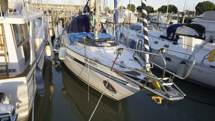 Camper & Nicholsons Fibago 45