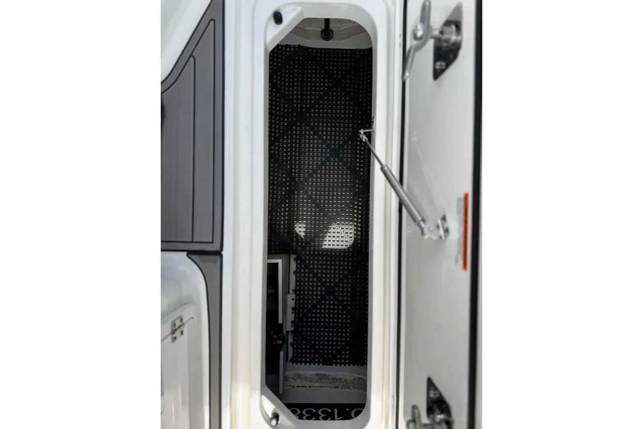 Thumbnail von Excess 11