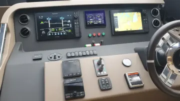 Thumbnail von Azimut 66