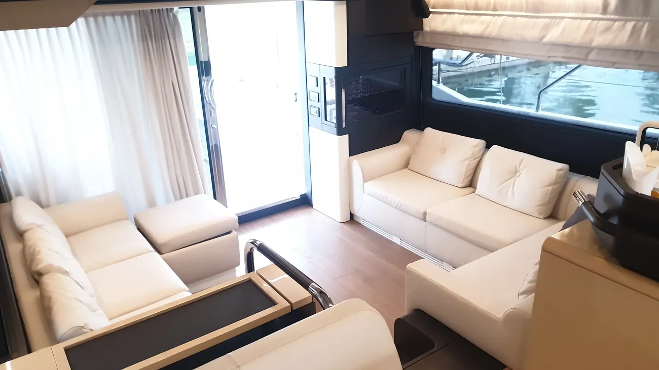 Thumbnail von Azimut 66