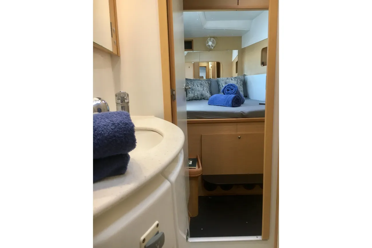 Thumbnail von Lagoon 440 REWIND