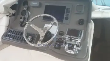 Thumbnail von Boston Whaler 345 Conquest