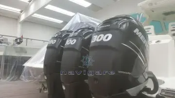 Thumbnail von Boston Whaler 345 Conquest