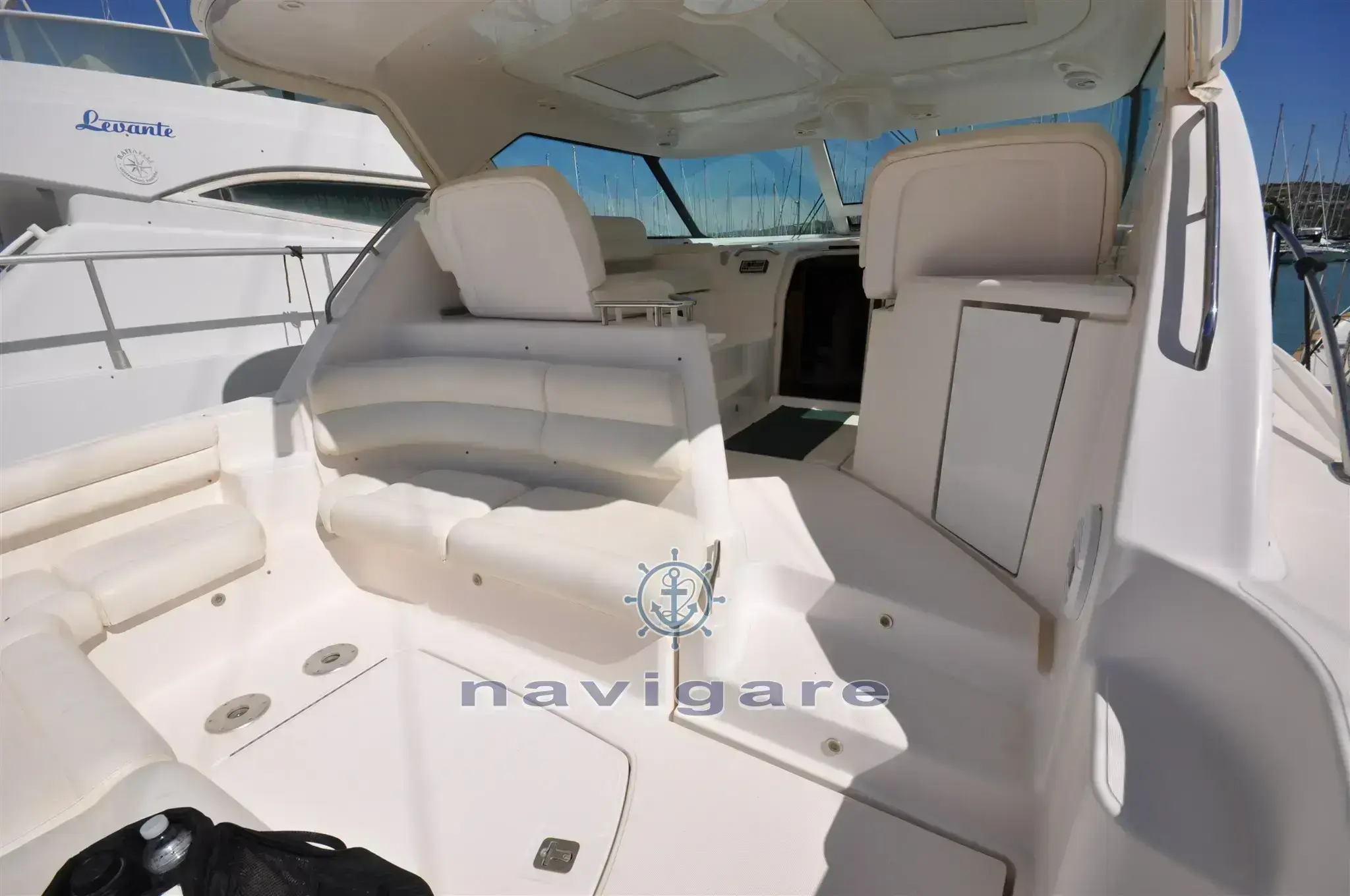 Thumbnail von Tiara Yachts 4300 SOVRAN
