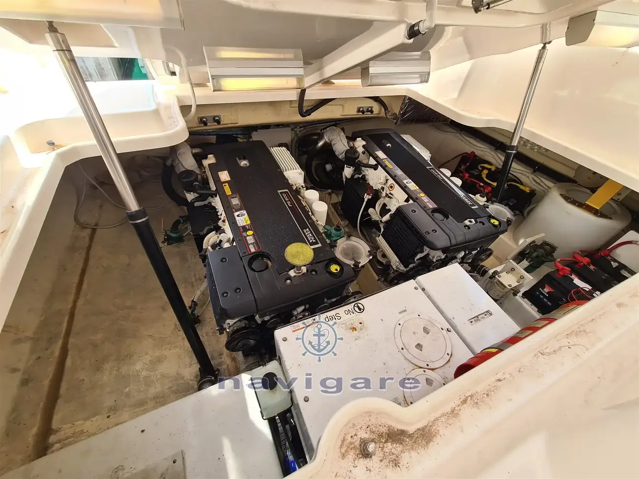 Thumbnail von Tiara Yachts 3900 Sovran