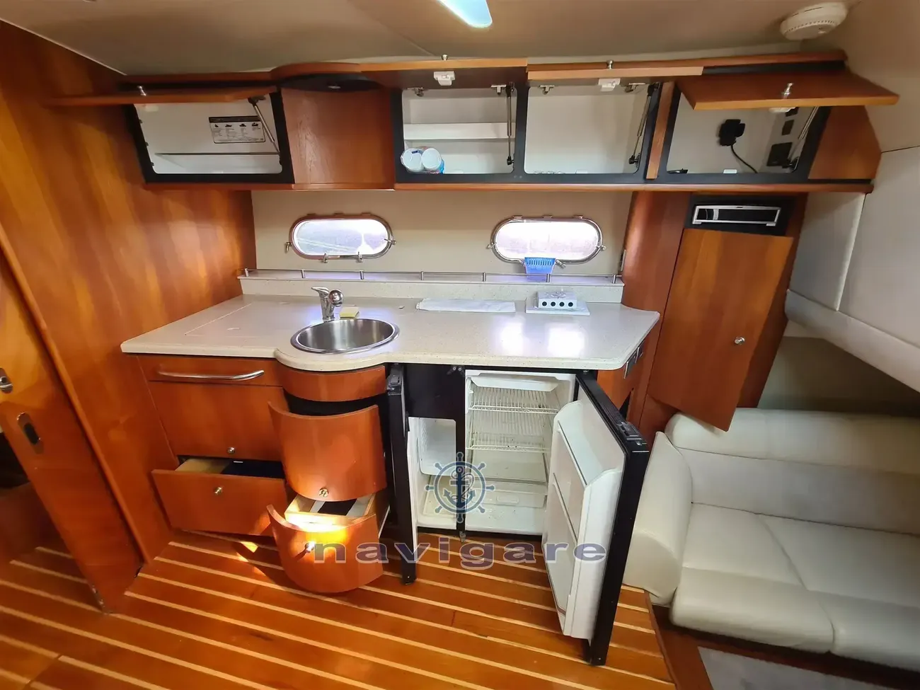 Thumbnail von Tiara Yachts 3900 Sovran