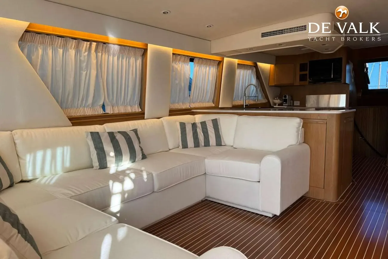 Thumbnail von Hatteras 65 Convertible