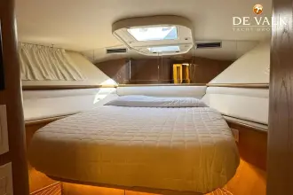 Thumbnail von Hatteras 65 Convertible