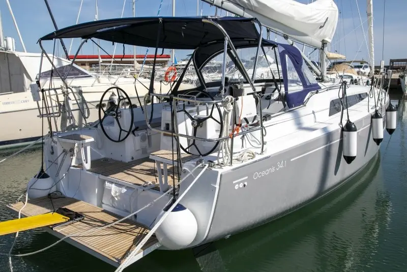 Thumbnail von Beneteau Oceanis 34.1