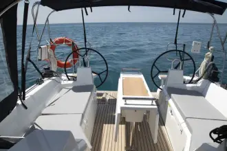 Thumbnail von Beneteau Oceanis 34.1