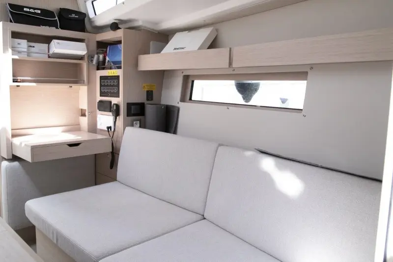 Thumbnail von Beneteau Oceanis 34.1