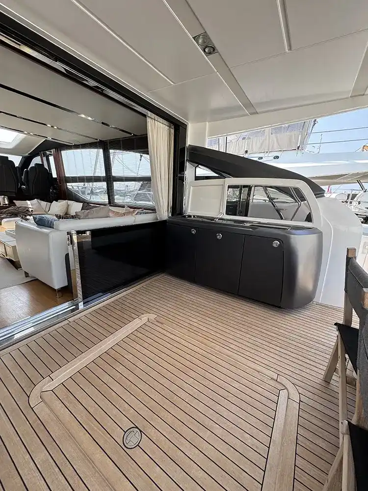 Thumbnail von Princess S72