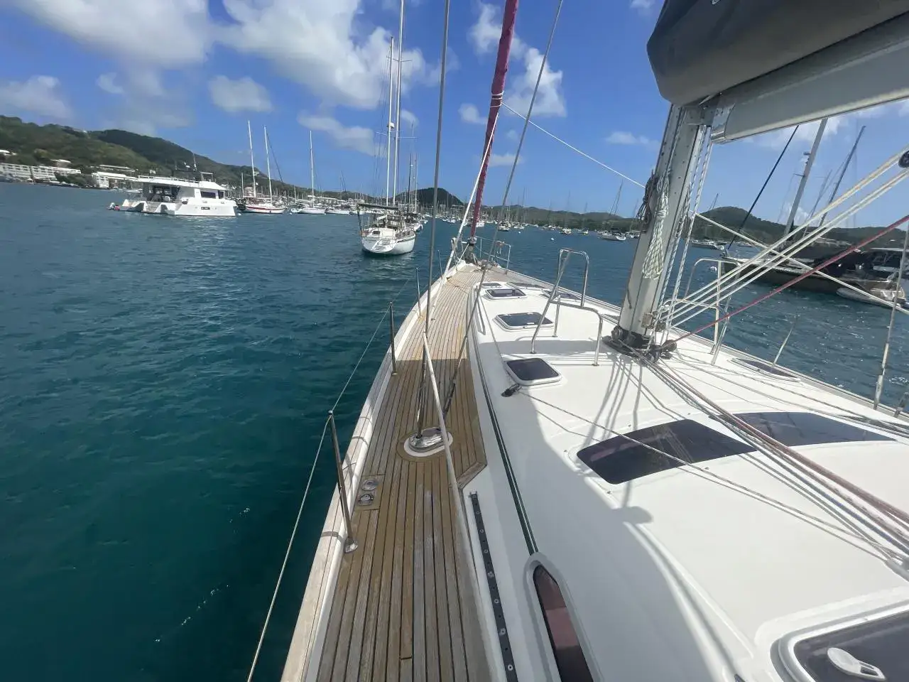 Thumbnail von Beneteau Oceanis 523 Magic