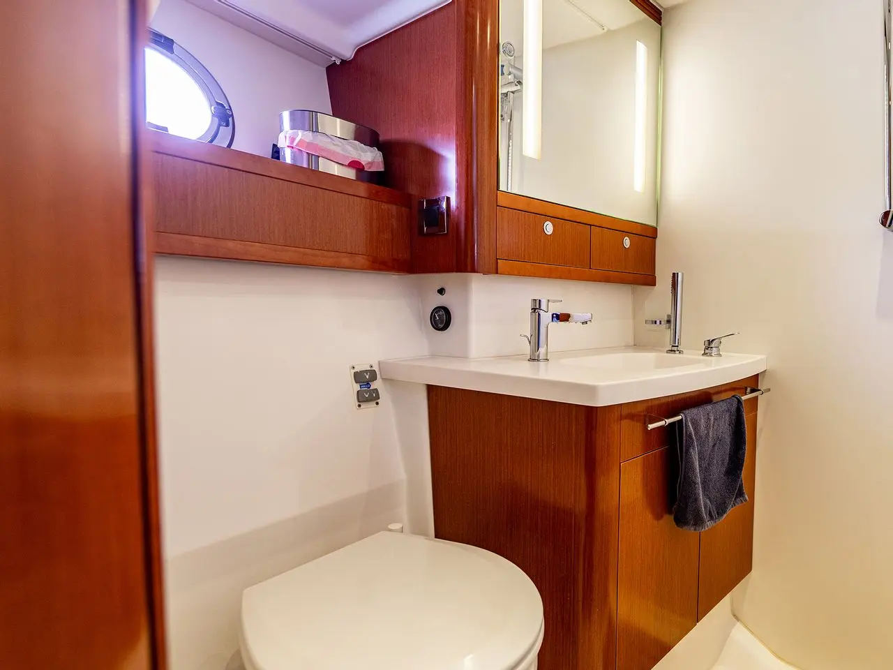 Thumbnail von Beneteau Swift Trawler 44 LILU II