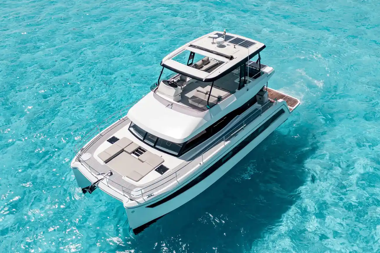 Thumbnail von Fountaine Pajot MY 6