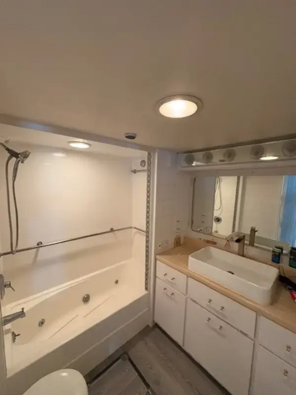 Thumbnail von Hatteras 70 Convertible ISLAND