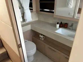 Thumbnail von Lagoon Seventy 7 MATY