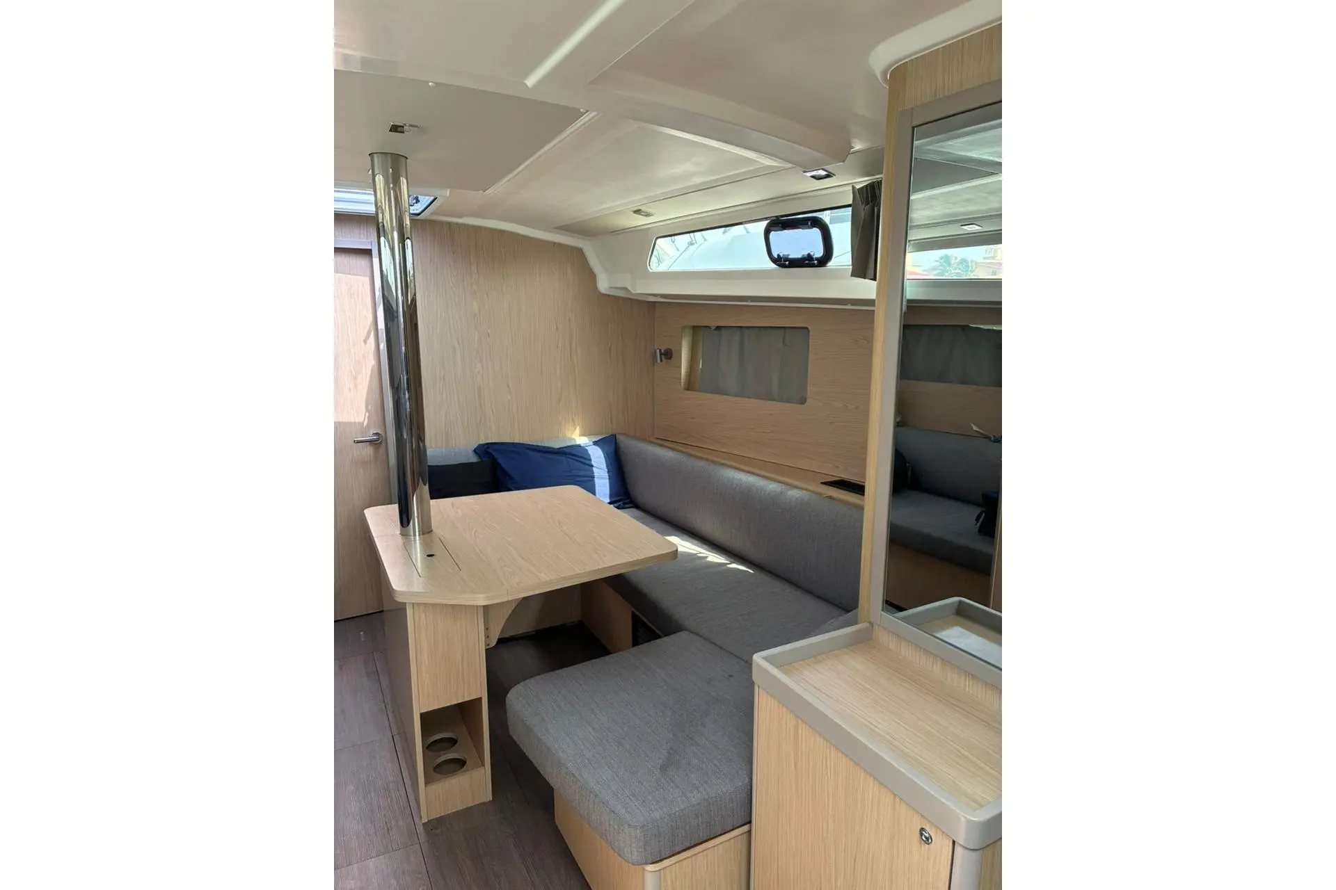 Thumbnail von Beneteau Oceanis 41.1 MAR III