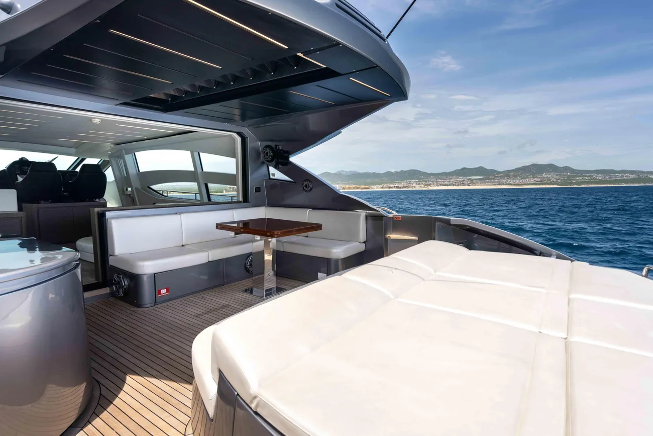 Thumbnail von Pershing 74 One Spin 2