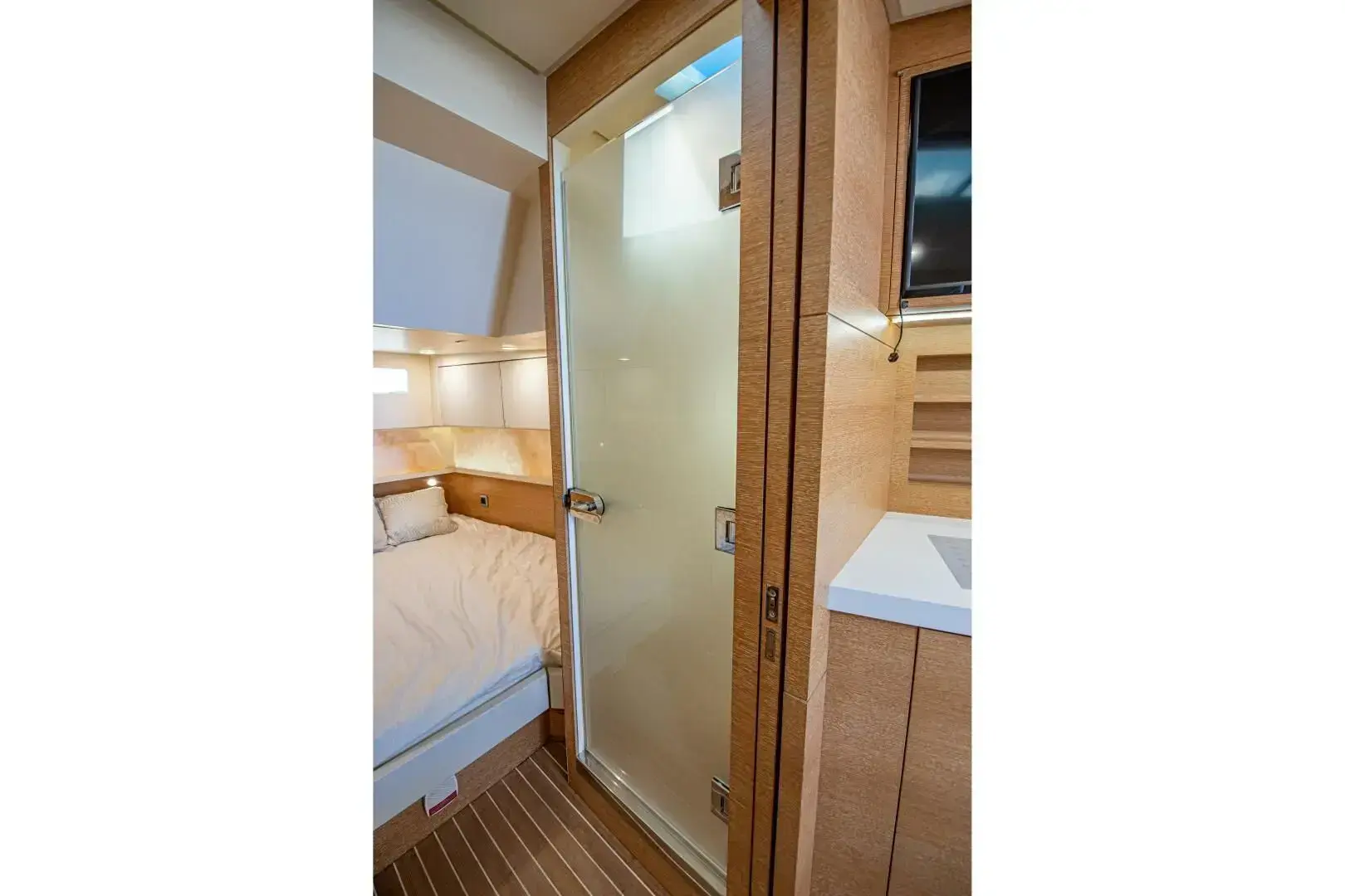 Thumbnail von Viking 57 Convertible Paloma