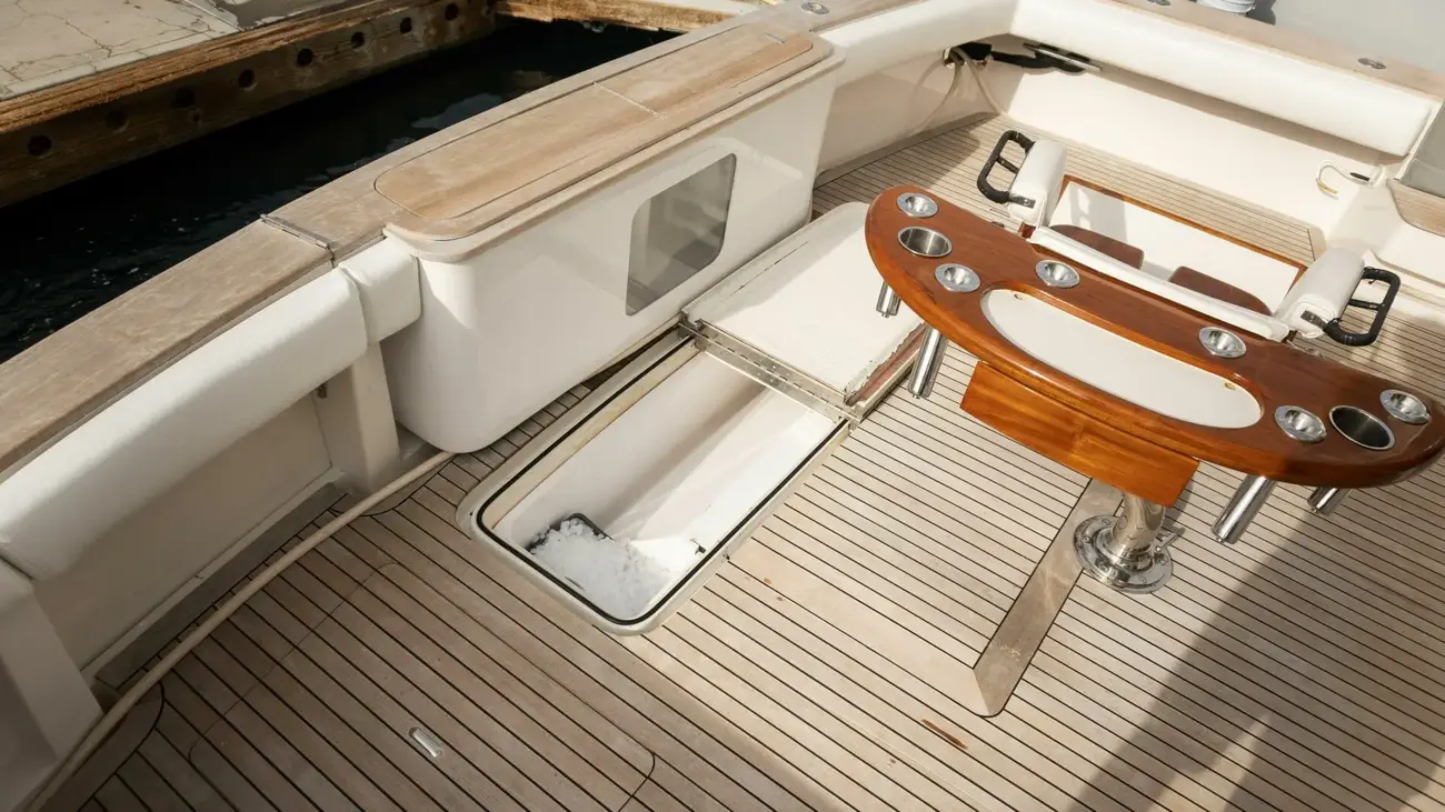 Thumbnail von Bertram 67 Convertible Chill 'N