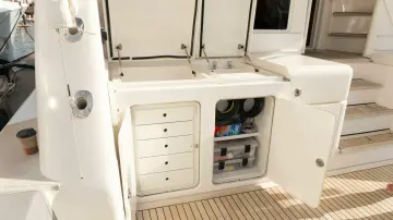 Thumbnail von Bertram 67 Convertible Chill 'N