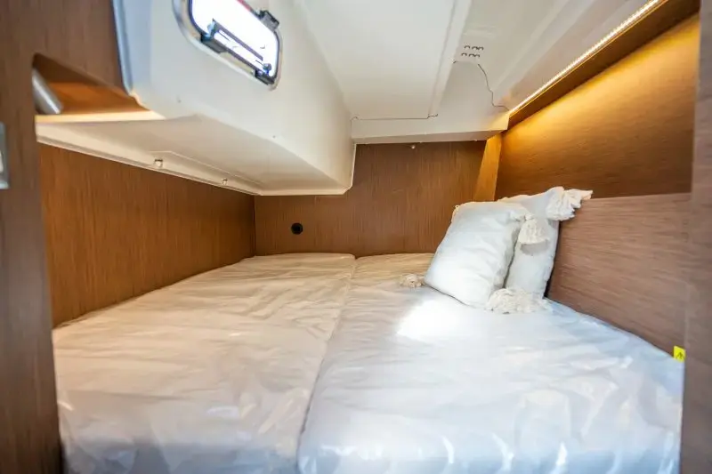 Thumbnail von Beneteau Oceanis 37.1