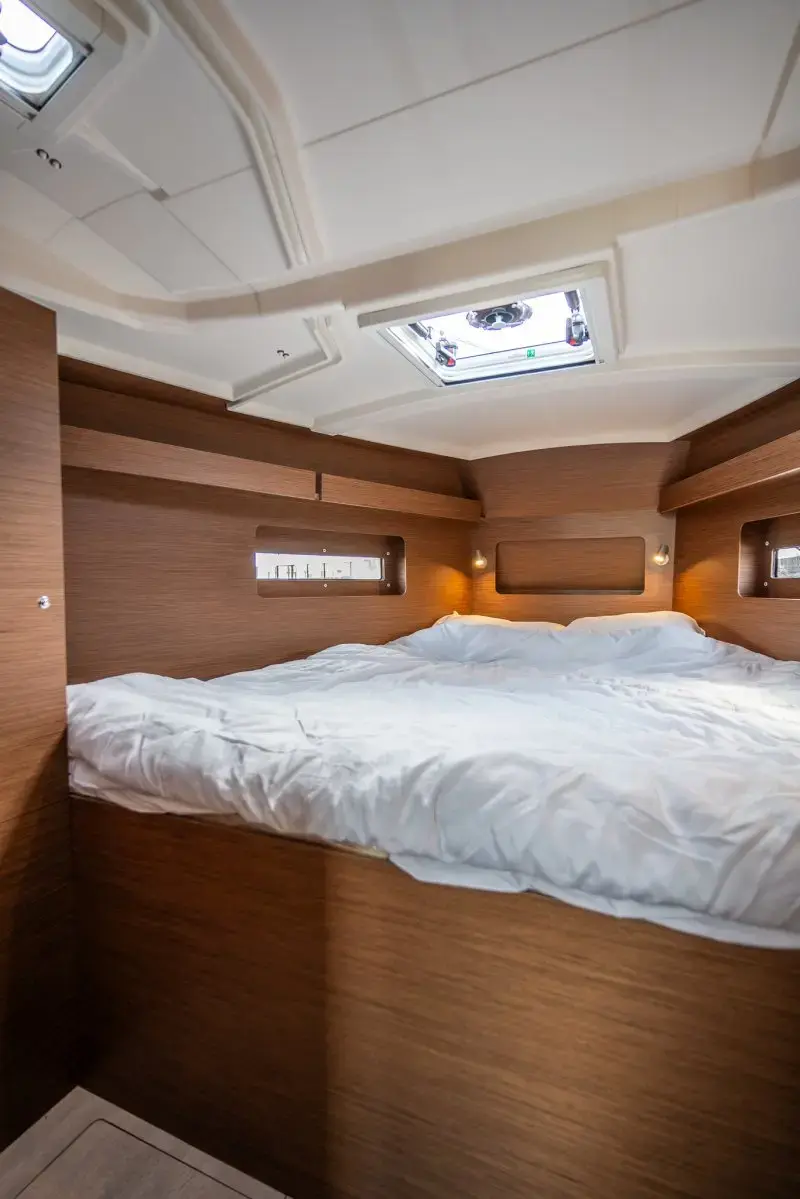 Thumbnail von Beneteau Oceanis 37.1