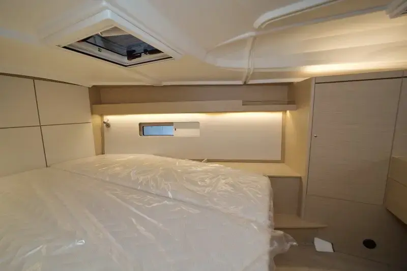 Thumbnail von Beneteau Oceanis 40.1